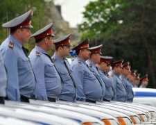 У Таджикистані оголосили війну міліціонерам з ожирінням