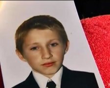 Зниклого підлітка знайшли мертвим у полі