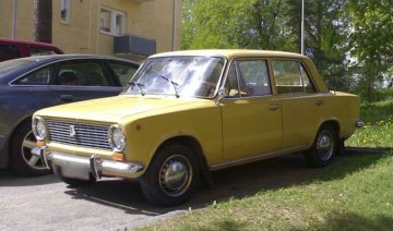 У Маріуполі двоє неповнолітніх викрали автівку