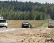 Тіло людини було знайдено біля траси на Закарпатті
