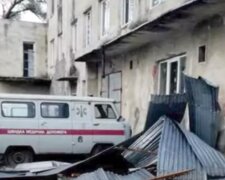 У десятків тернополян зірвало дахи вночі, жахливе видовище