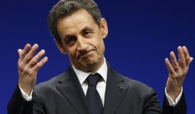 Саркози открестился от обвинений Блаттера