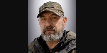 Прощание с военнослужащим Юрием Фелюком во Львове
