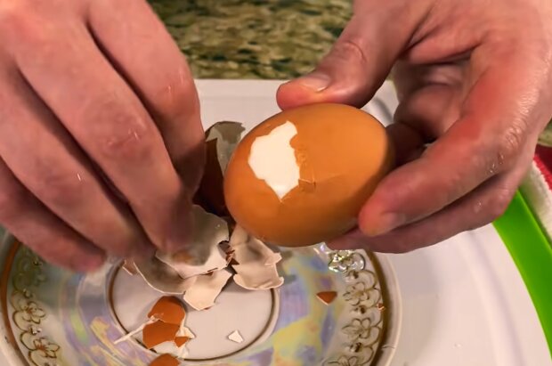 Яйца, скриншот с видео