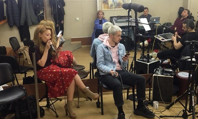 KHAYAT растрогал сеть обращением к Кароль: "Моя мама"