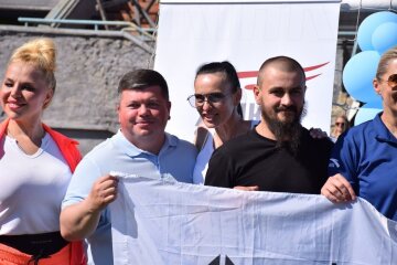 На легендарному стадіоні пройшла масштабна «Олімпійська година на Подолі»