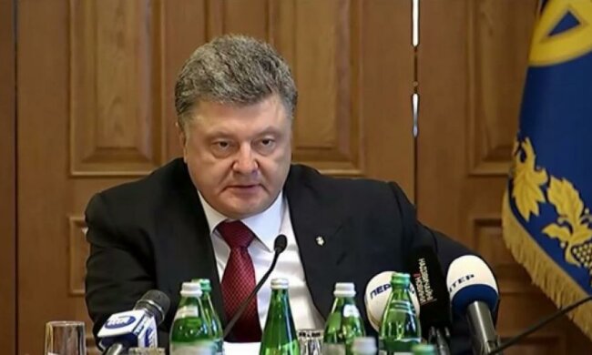 Дороги будуватимуть за гроші з митниць - Порошенко