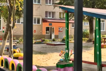 У Хмельницькому хлопчик випав з вікна дитсадка, скріншот
