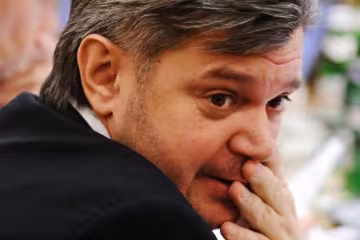 Экс-министра Ставицкого оставили без нефтегазовых месторождений