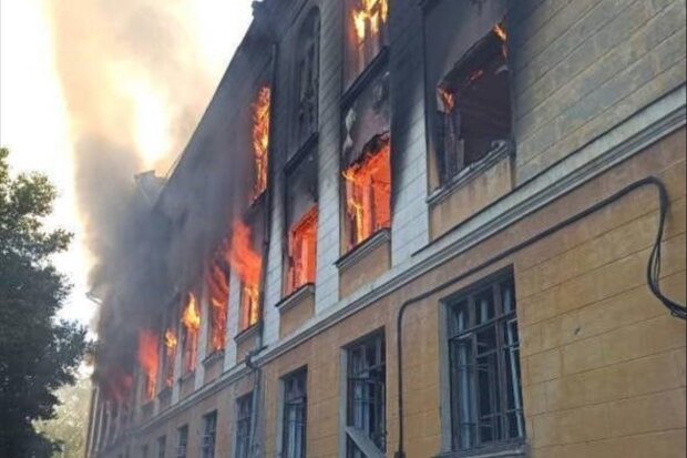 Оккупанты уничтожили Лисичанский горно-индустриальный профессиональный колледж