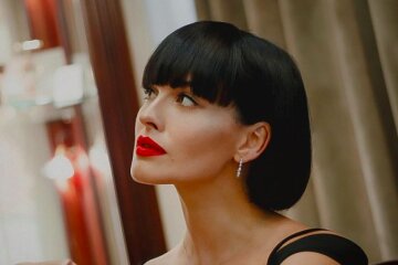 Астафьева без лифчика утонула в объятиях Макгрегора: "Конора дома ждет скандал"