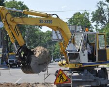 Доведеться потерпіти: у Дніпрі тротуар Ліпинського "заморозять" ще на рік