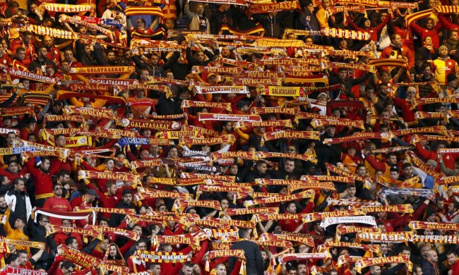 Футболист демонстративно не забил несправедливый пенальти: видео