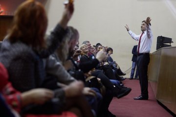 Податкова амністія в Україні: у Зеленського розповіли, як зміниться життя простих громадян