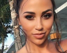 Соблазнительная Ана Чери похвасталась своими прелестями (ФОТО)