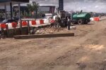 Не подужали 1.5 кілометра: будівництво ключової дороги в Києві затягнулося, місто застигло у заторах