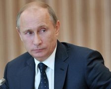 Бюстгальтер замість портупеї: стратегія Путіна щодо України остаточно провалилася