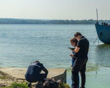 У Дніпрі з річки виловили понівечене тіло - чоловік, 40 років, з синім шнурком на шиї