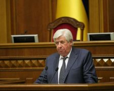 Главное за ночь: опасность для украинцев и "обесчещенный" Шокин
