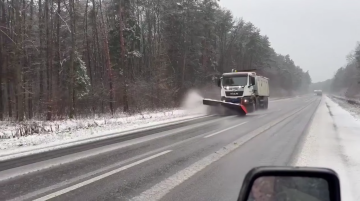 снегоуборочная техника\скриншот с видео