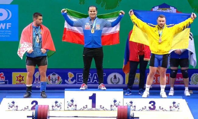 Дмитрий Чумак завоевал бронзовую медаль в толчке