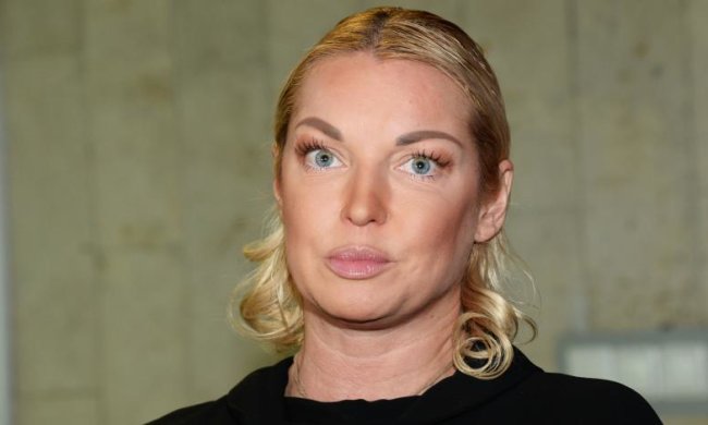 Волочкова вчепилася в дочку: повернути будь-яким способом