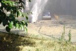 У центрі Києва забив гейзер "імені Кличка", "миє" вікна дев'ятиповерхівки: "Навіщо вам Ісландія?"