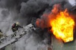 Найбільша пожежа в Києві потрапила на відео