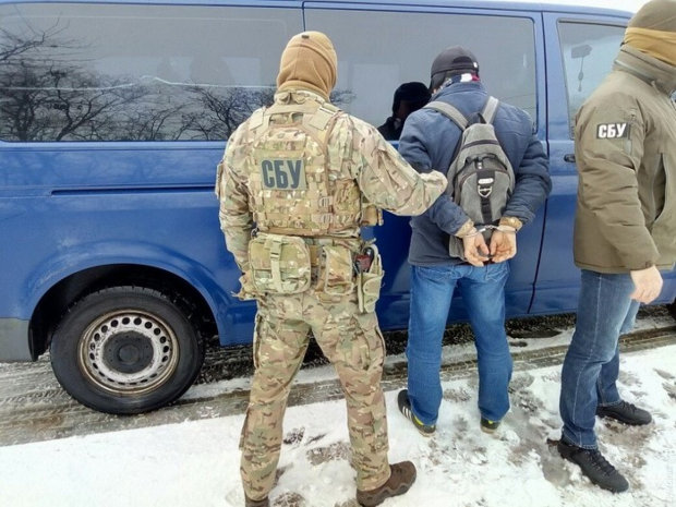 На Донбасі знешкодили збройових баронів ЗСУ: намагалися продати батьківщину