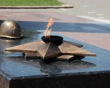 Чернігівський вічний вогонь відключили за борги