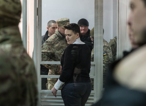 Чернеют руки, ночью судороги, лицо неживого цвета: украинцам представили новую Савченко-зомби