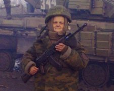 Боевики переодевают и вооружают старушек (фото)