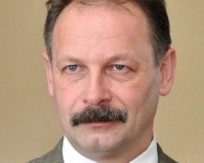 Нардеп Барна знает, как сделать водку качественной