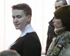 Суд дозволив: Савченко випустили зі скляної "клітки"