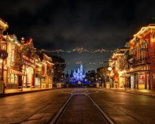 Подивіться, як змінилася головна ялинка країни