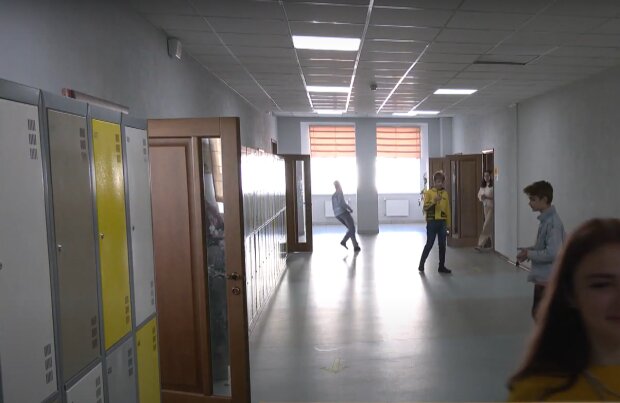 Школа, кадр з відео / ілюстративне фото