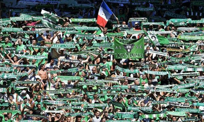 МВС Франції заборонило приймати гостьових фанатів футбольним клубам