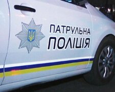 У Києві банда аферистів впарила пенсіонерці пластиковий стаканчик за 10 тисяч