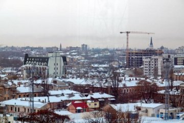 Позвоночник пополам: пьяный украинец свалился с небоскреба
