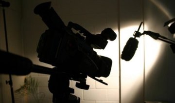 Закарпатський викладач підробляв на зйомках дорослих фільмів