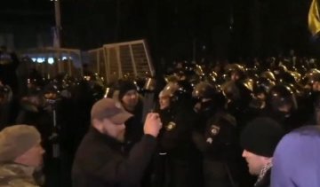 Копи відхрестилися від побиття в центрі Києва