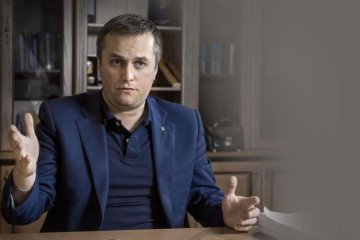 Хто хоче пожертвувати Холодницьким?