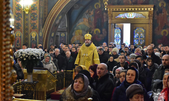 Еще 12 священников сбежали из УПЦ МП в церковь "здорового украинца"