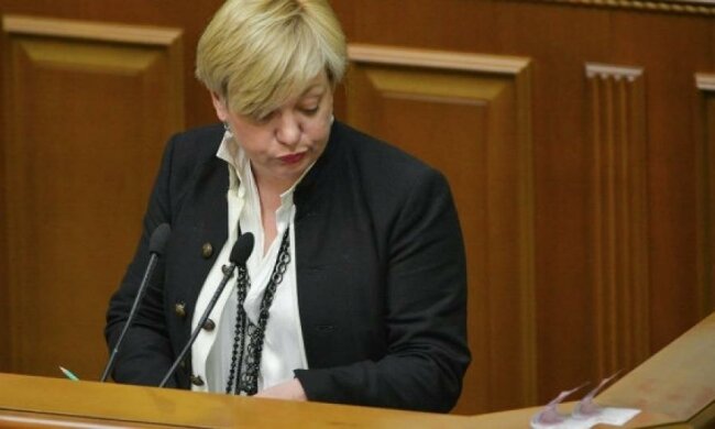 Гонтарева відкрила годівницю бойовикам, - журналіст