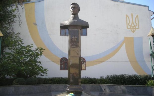Легендарному отаману УНР встановлять пам'ятник у повний зріст