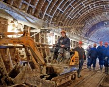 НЕУЖЕЛИ?! Киевлянам сказали, почему нет метро на Троещину