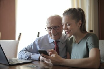 Мобільні тарифи для пенсіонерів: Київстар, Vodafone, lifecell