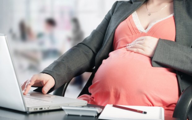 Беременность и закон: что должны знать украинки и их работодатели