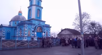 Титушки устроили драку в церкви на Ровенщине