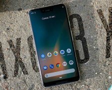 Pixel Mini: в сети показали секретную версию смартфона Google